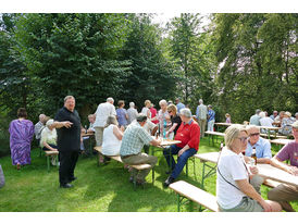 75 Jahre Wachsstockfest an der Weingartenkapelle in Naumburg (Foto: Karl-Franz Thiede)